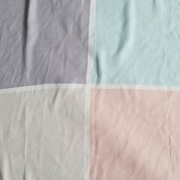 Scarf - Picture 2 of 3